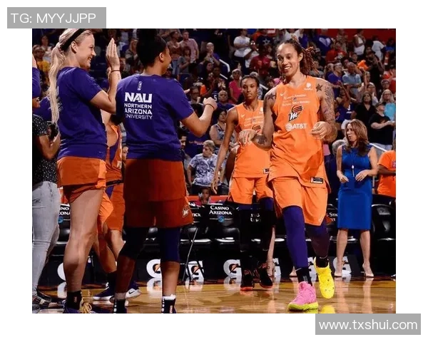 WNBA水星队与神秘人队激战正酣谁将笑到最后揭晓精彩瞬间