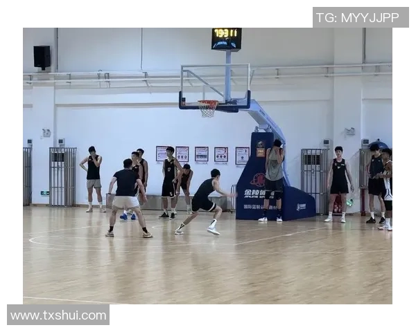 任骏飞领衔广东男篮再创辉煌助力球队冲击新赛季冠军梦想 任骏飞领衔广东男篮再创辉煌助力球队冲击新赛季冠军梦想